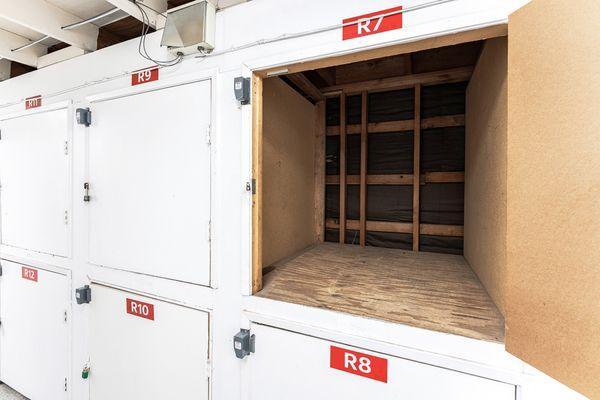 Storage lockers in Chula Vista, CA.