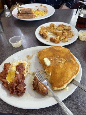 Build your own bowl, the Hungry Lady with pancakes, and a short stack of French toast.