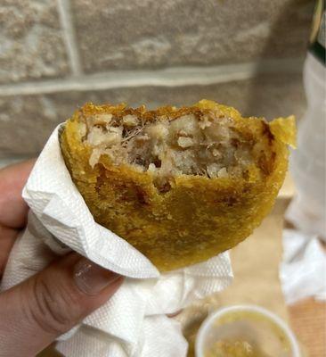 Empanada de papa  con poquita carne