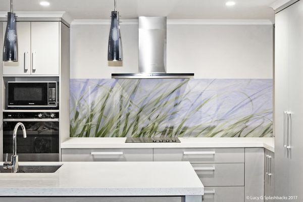 Kitchen Glass Backsplash