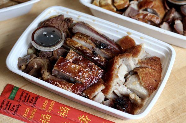 85. 3 Combination Meats ($16.50 on Chowbus): beef 牛腩, roast pig 烧肉, BBQ spareribs 排骨