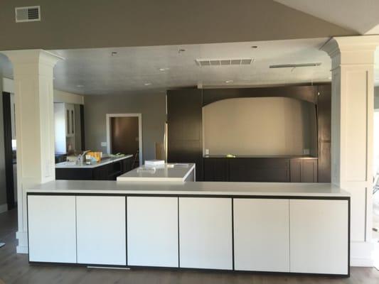 Two Toned Modern Kitchen