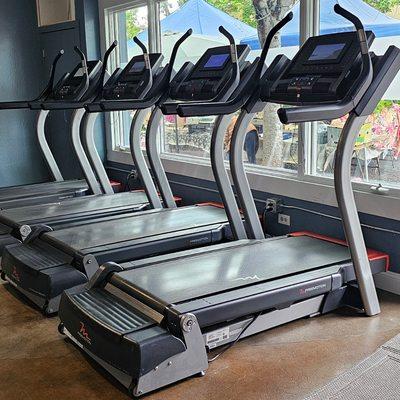 Variety Of Cardio Equipment