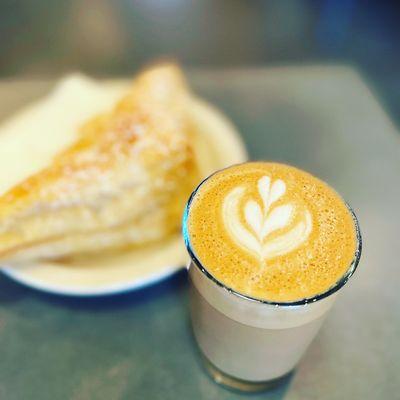 Cortado & homemade pastry