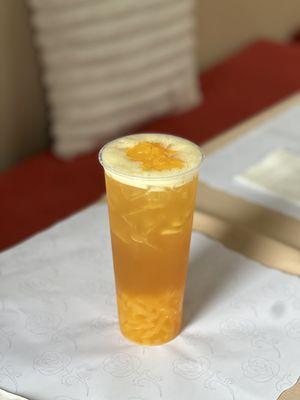 Mango green tea with jelly