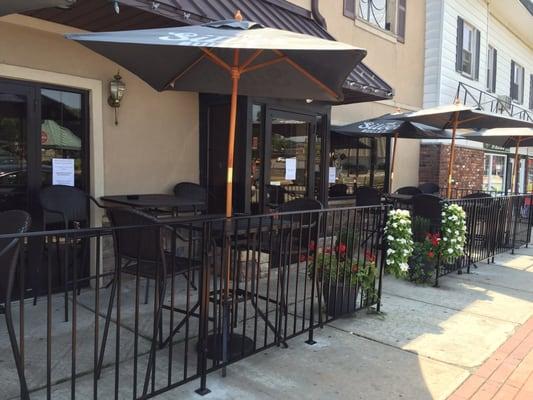 New Park Tavern outdoor dinning Fencing