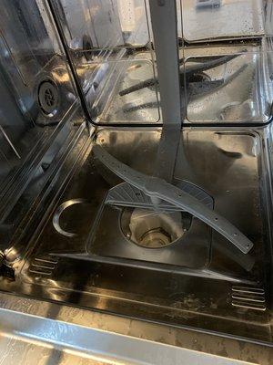 Dishwasher Bosch after the drain pump replacement. Drains as new!