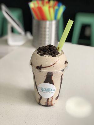 Oreo Cookie Crumble Smoothie