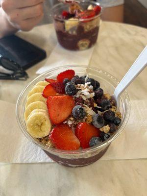 Açaí bowls soooo goood here. They are real too not dessert açaí bowls.