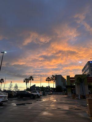 Parking lot sky views are disrespectfully breathtaking.