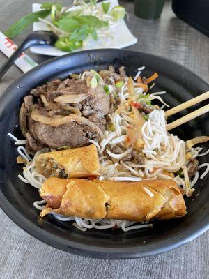 Bún thịt bò xào