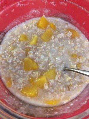 Irish Oatmeal and Diced Peaches. My Covid House Arrest Day #27. 04/08/2020