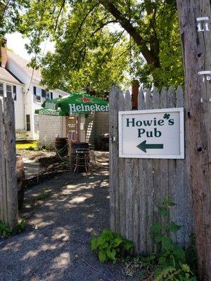 Howie's Pub