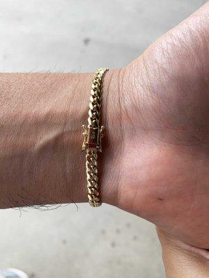 Cuban chain bracelet