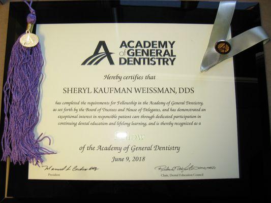 Dr is a Fellow at the Academy of General Dentistry.