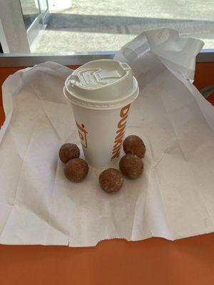 5 Pumpkin Munchkins Donut Hole Treats & Nutty Pumpkin Coffee