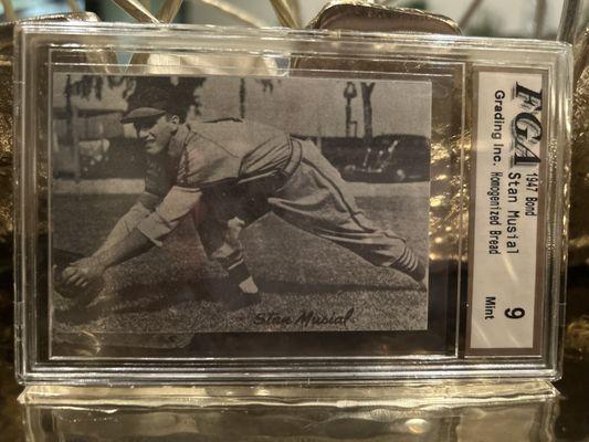 1947 STAN MUSIAL Rookie Bond Bread,. his ridiculously rare card pre-dates the relaWhat other baseball players are featured in the 1947 Bond