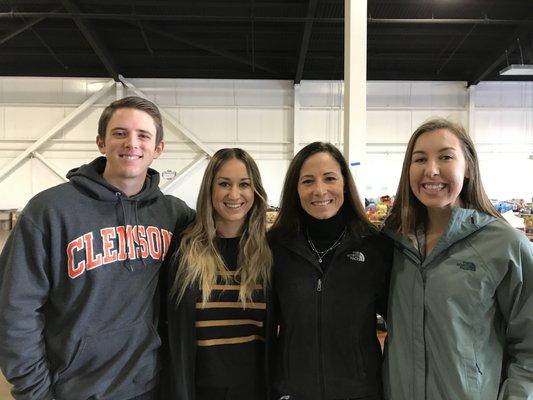 FORTIS employees volunteering with Share Ourselves at the OC Fairgrounds in 2017.