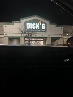 DICK'S Sporting Goods