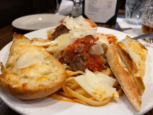 Carla's Meatballs & Linguini