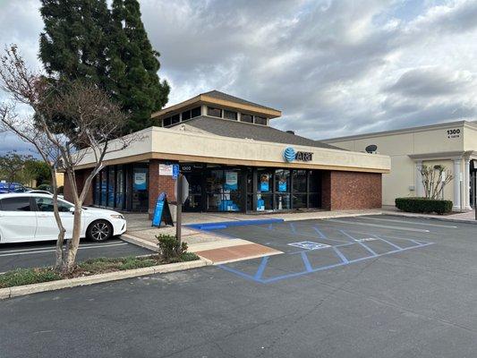 At&t store, this location is worst store with rude manager and staff  1302 N Tustin St Orange, CA 92867 United States