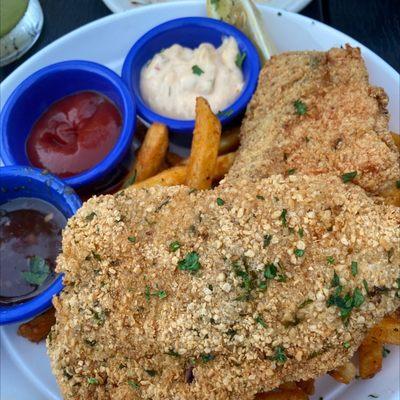 Beer battered English pub fish/salmon and chips