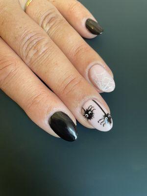 Cutest Halloween nails!