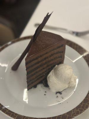 7 layer chocolate cake - Cagneys