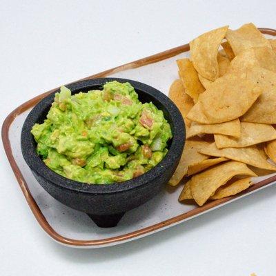 GUACAMOLE & CHIPS