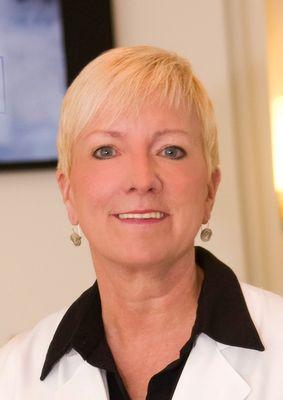 Dr. Kathy Rumer
 Board Certified Plastic & Reconstructive Surgeon