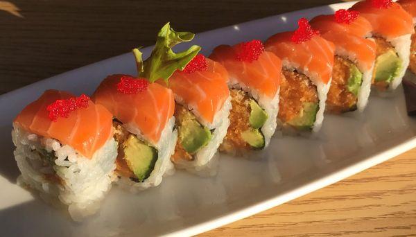 Salmon Sakura Roll