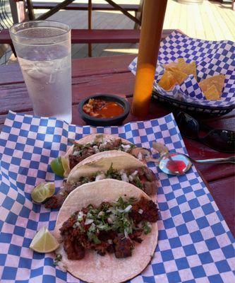 Tacos, yummy!!