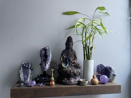 Amethyst Crystals for Feng Shui in the Home. All Courtesy of Karizma