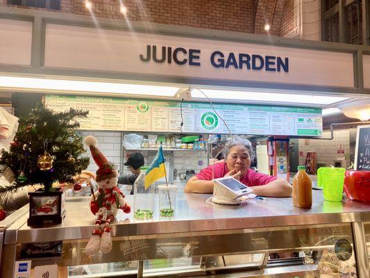 Saturday, 9 December 2023 -- at Juice Garden inside the West Side Market