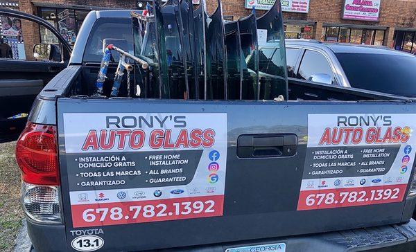 Rony's Auto Glass