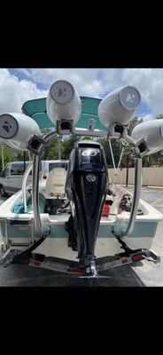 Boston Whaler 4 kicker 11" Towers