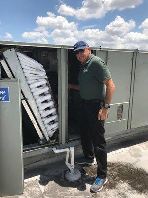 Frozen Coil in Commercial Rooftop in South Florida Business