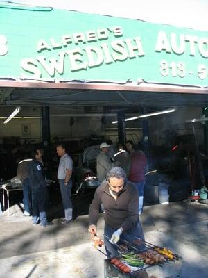 Customer barbeque at Alfred's, 2007.