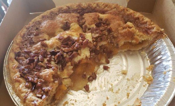 Peach Praline Pie