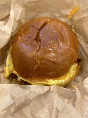 Bacon and egg breakfast sandwich