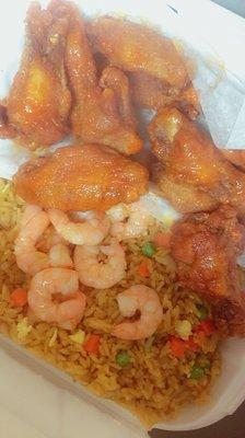 10 pcs mild wings with shrimp fried rice