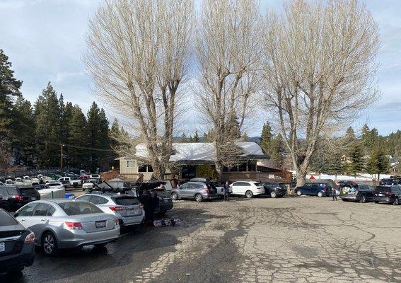 Park at the Clubhouse Lot while shredding Bear Mountain or during summer months at the Bear Mountain Golf Course