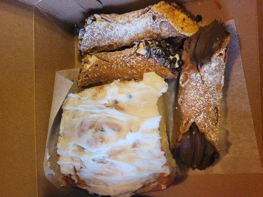 Cannolis