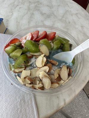 Delicious smoothie bowl!!