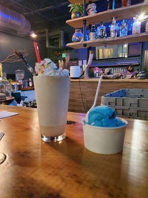 Tipsy Smurf ice cream and a boozy ice cream float