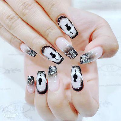 Fashion manicure