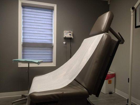 Innovative Dermatology -- exam room