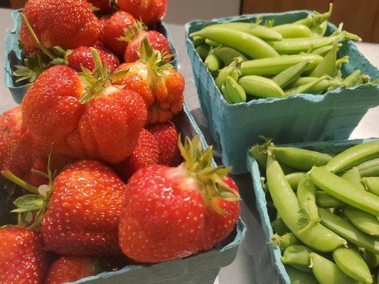 Strawberries and sugar snaps