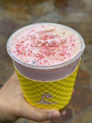 Seasonal strawberry shortcake latte