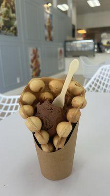 Chocolate Ice Cream + Hot Bubble Waffle made fresh